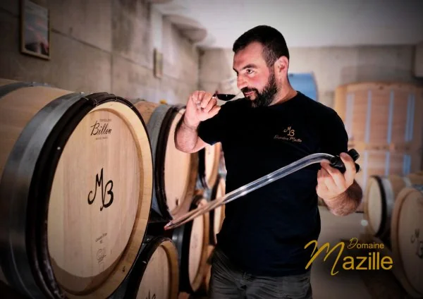 Baptiste Mazille, vigneron propriétaire du Domaine Mazille à Bissey-sous-Cruchaud